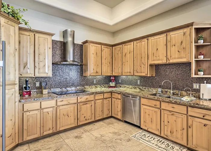 Backyard Oasis! Mtn-view Family Gem In Scottsdale