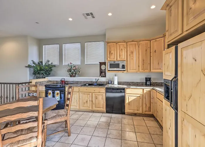 Villa Backyard Oasis! Mtn-view Family Gem In *