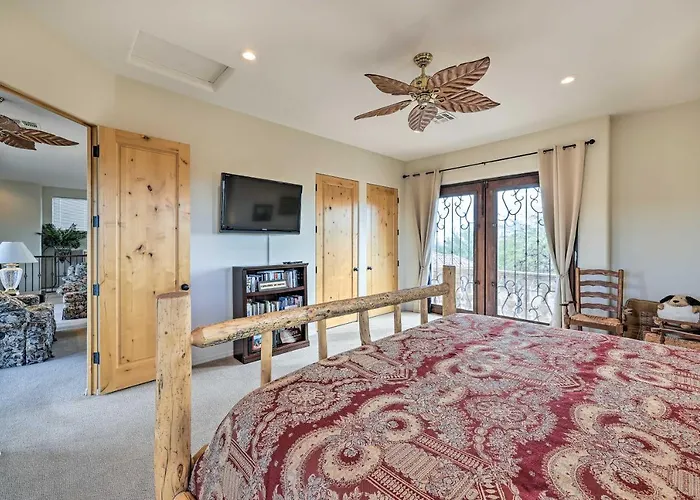 Backyard Oasis! Mtn-view Family Gem In