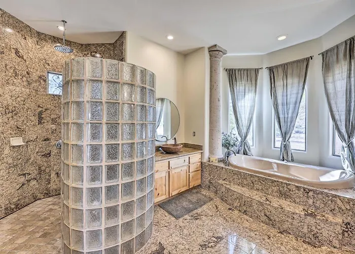 Backyard Oasis! Mtn-view Family Gem In * Scottsdale
